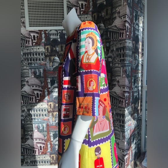 Colorful dress! - Picture 5 of 8